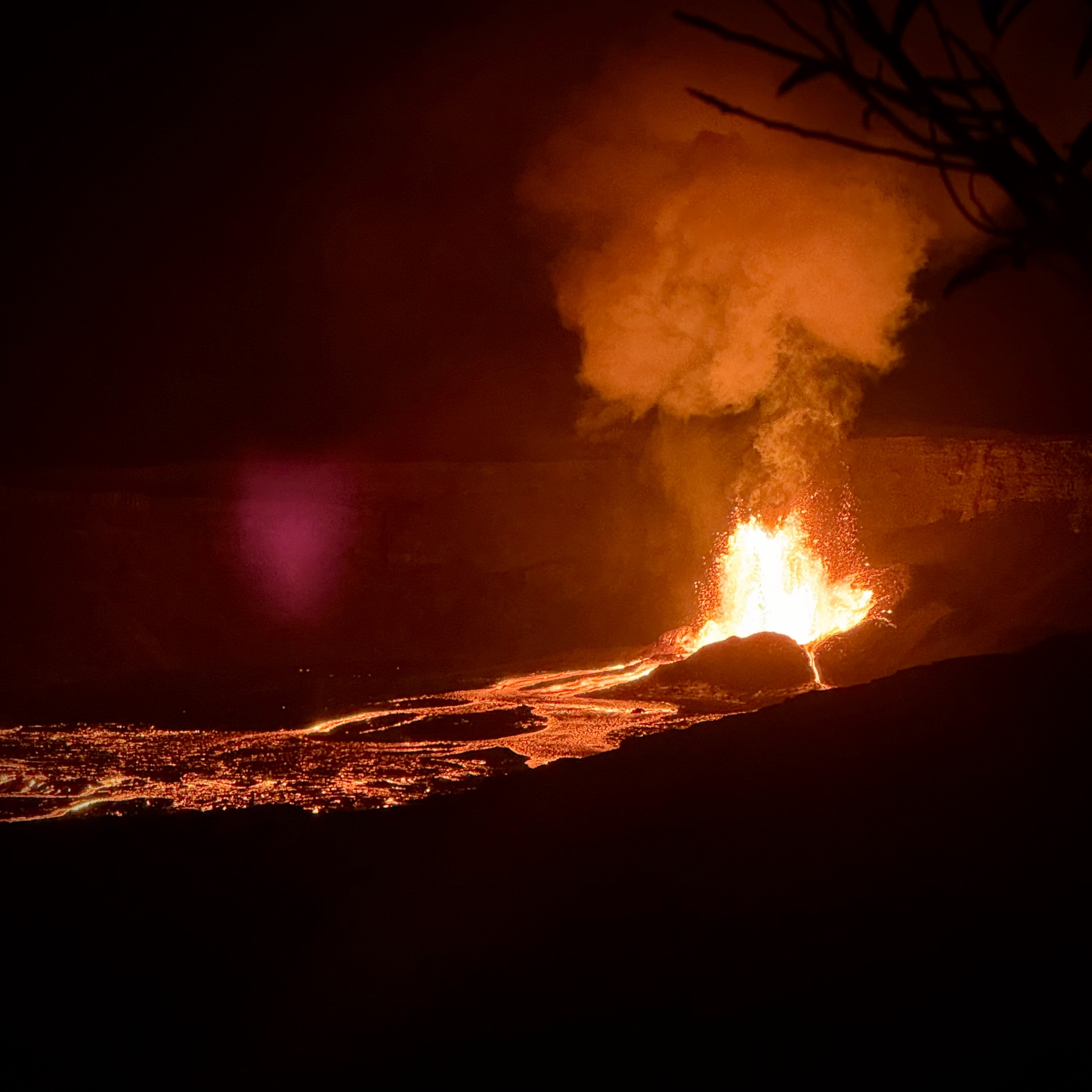 Night lava fountain and flow